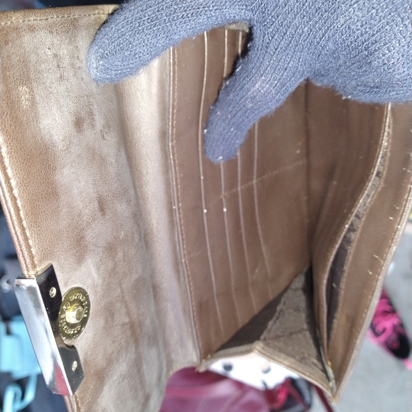 Purse - Picture 3 of 6